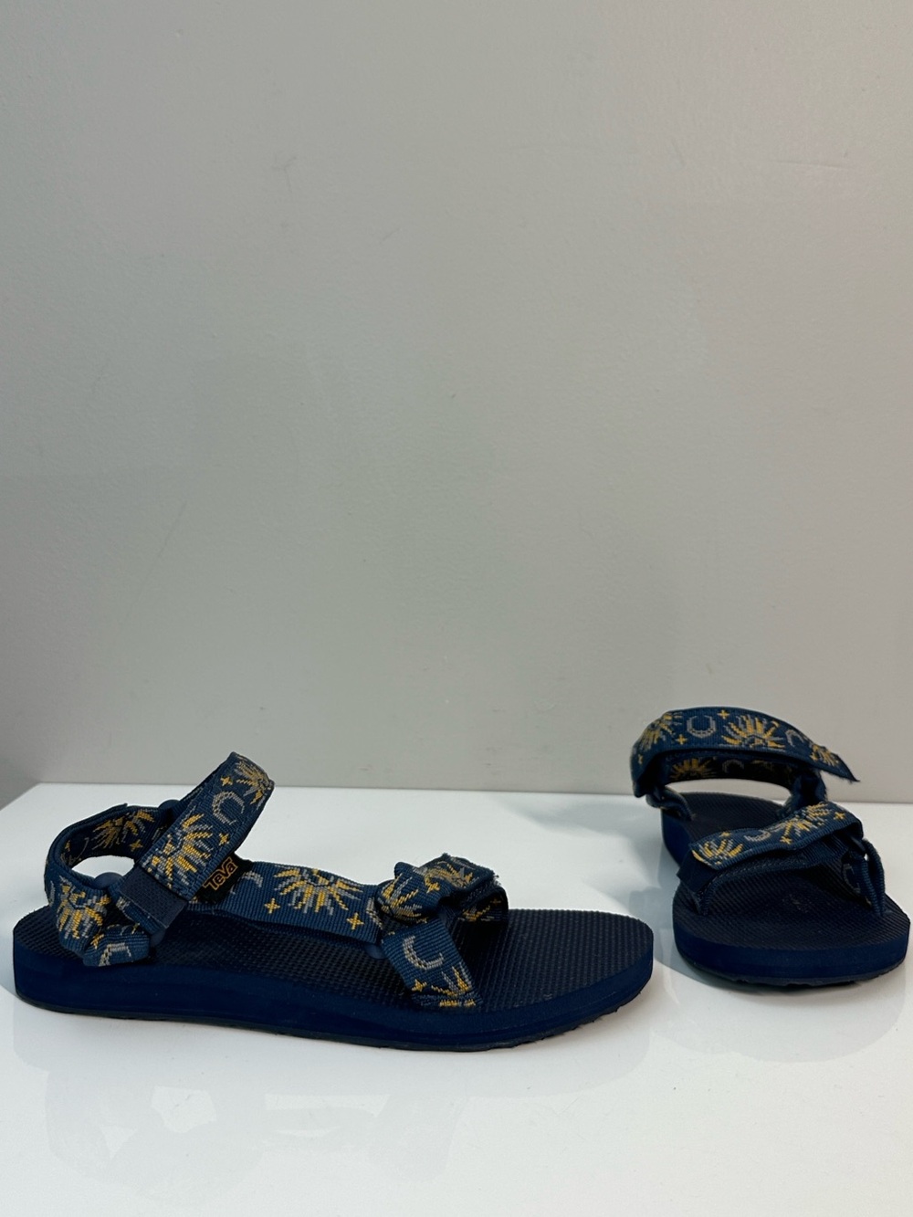 Teva Women’s Original Universal in Sun And Moon Insignia Blue Size 6